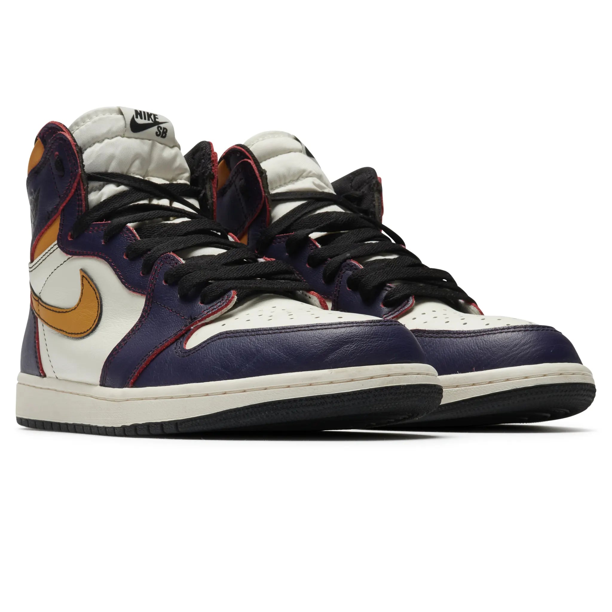 Front side view of Preloved - Air Jordan 1 Retro High SB LA To Chicago